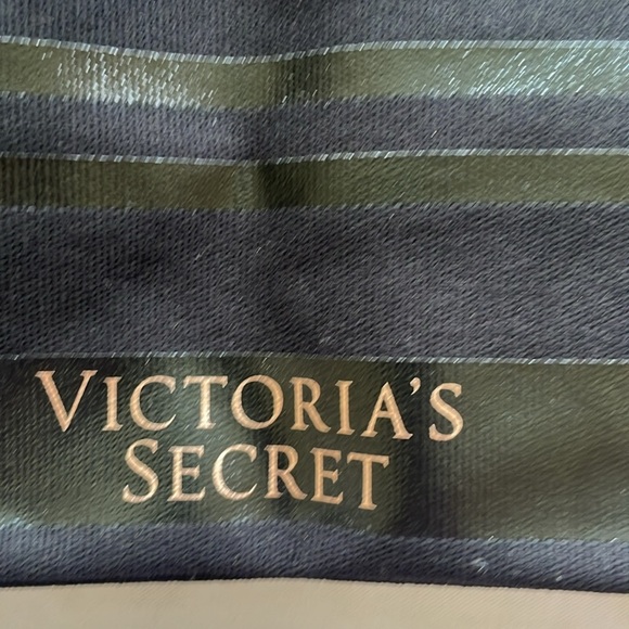 Victoria’s Secret Weekender Tote Black Corset Lace Rose Gold Accents Zipper - Picture 7 of 12